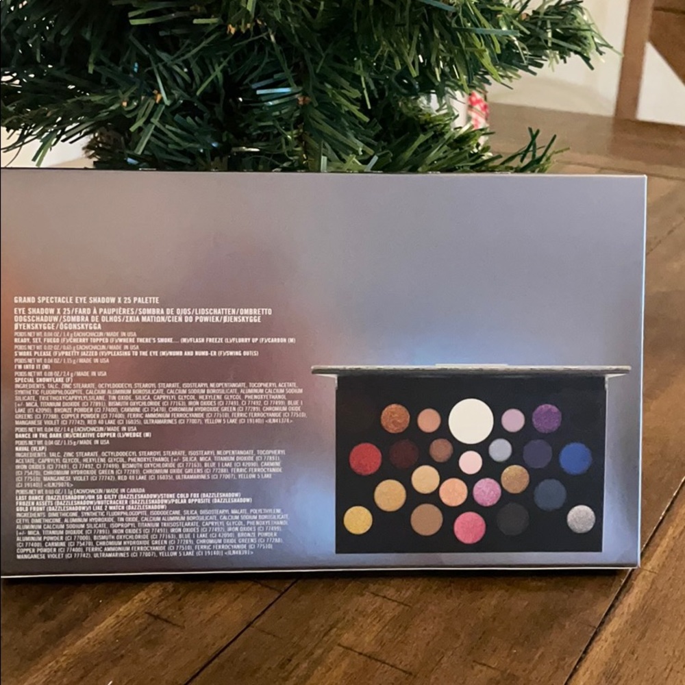 NWT MAC Grand Spectacle Eye Shadow Pallete - Picture 6 of 6